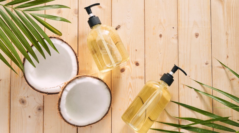 Óleo de Coco e Alecrim: A Combinação Perfeita Contra a Queda de Cabelo?