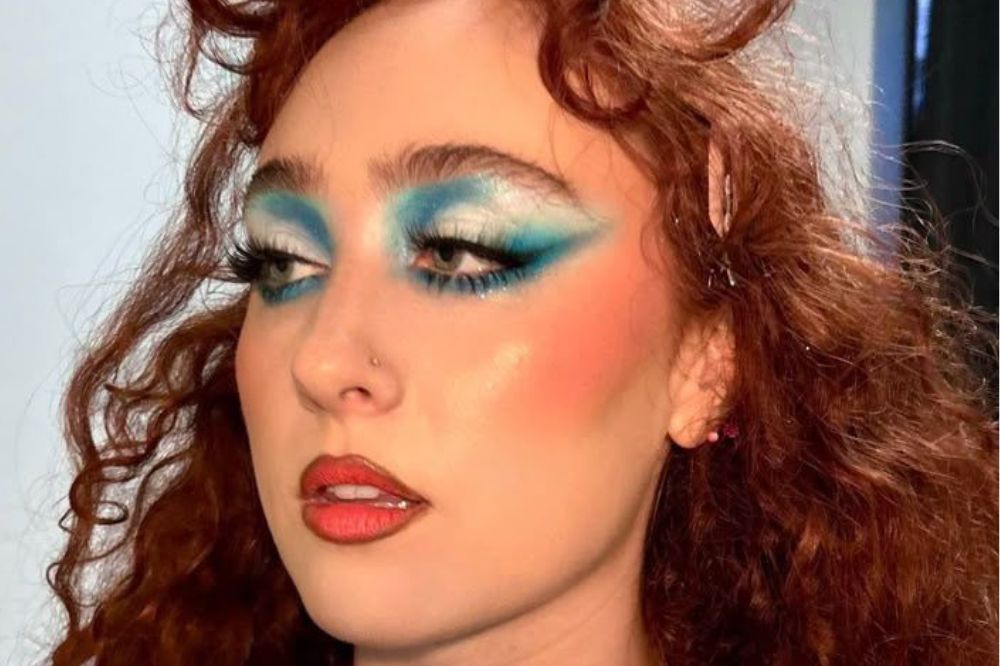 1. O que é Icterícia Ocular e Seus Sinais?
2. Olhos Âmbar e Cor de Mel: Raridade Humana
3. Tendências de Maquiagem: O Poder do Olho Laranja
4. Olhos Laranjas na Natureza: Um Fenômeno Animal
5. Quando a Cor dos Olhos Indica um Problema de Saúde?