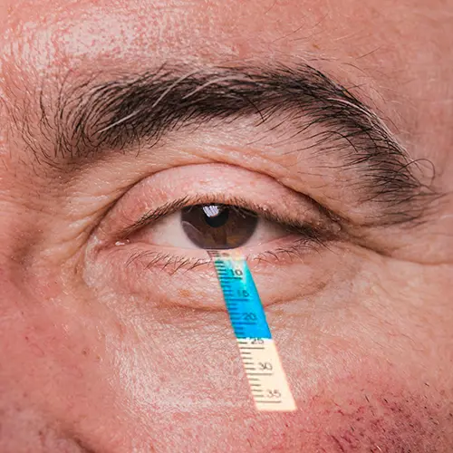 Guia Completo: Como Identificar e Tratar a Síndrome do Olho Seco; Olho Seco e Telas: Entenda a Conexão e Previna-se; Alívio Imediato para Olhos Secos: Dicas e Tratamentos Eficazes; Doenças Autoimunes e Olho Seco: O Que Você Precisa Saber; Lágrimas Artificiais e Higiene Palpebral: Soluções para o Olho Seco