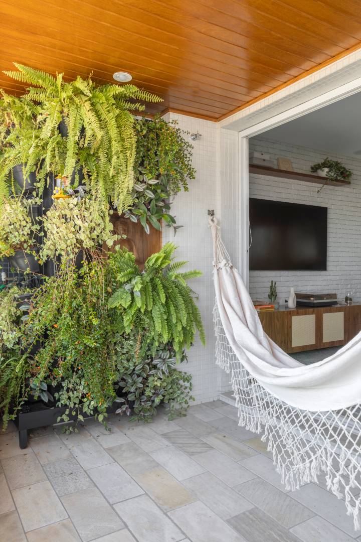 paisagismo para jardim de inverno com jardim vertical