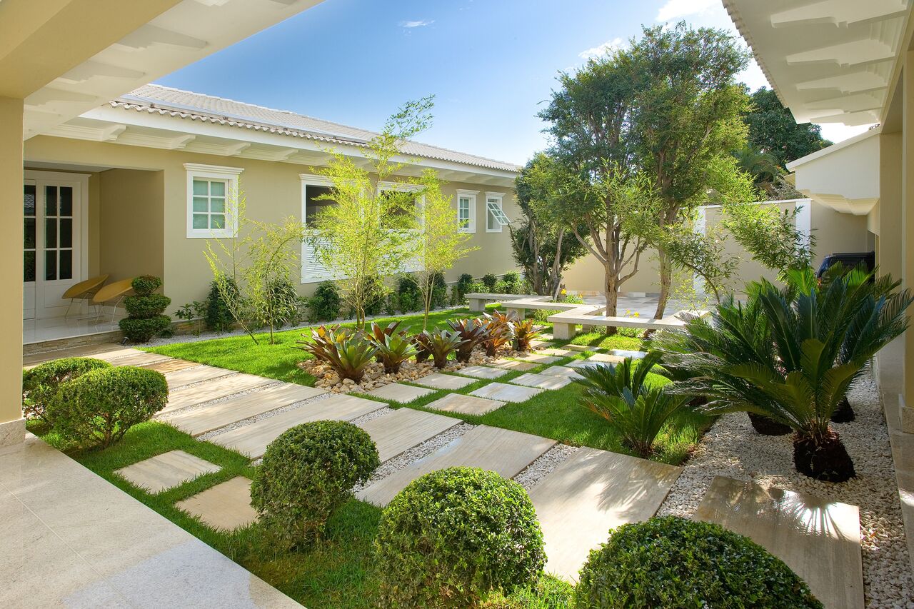 Guia Completo: Como Escolher as Melhores Plantas para seu Paisagismo Residencial