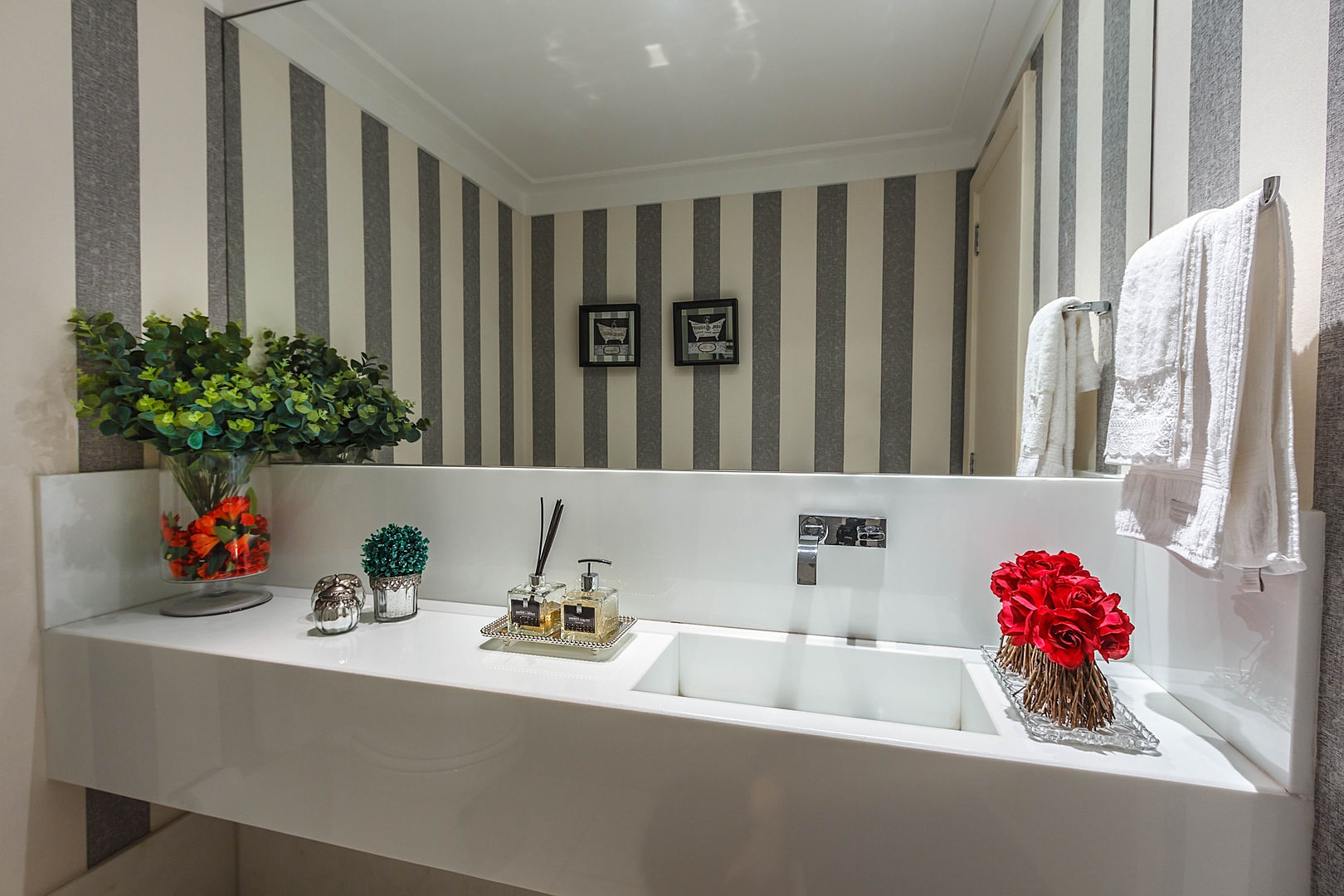 Tendências de Papel de Parede para Lavabos em 2026