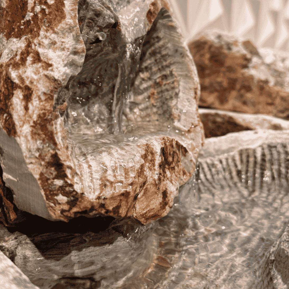 Bombas e Filtros para Cascatas: Escolha a Melhor Opção para seu Projeto