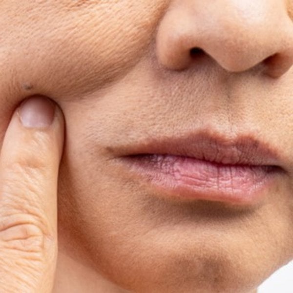 Rotina de skincare noturna: os passos essenciais para reparar a pele