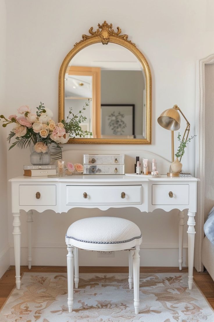 Decoração com Penteadeira Suspensa: Ideias e Tendências