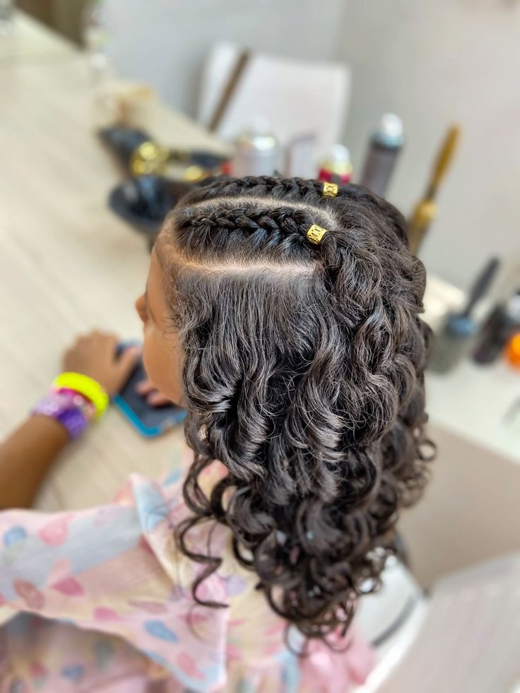 penteado infantil cabelo cacheado