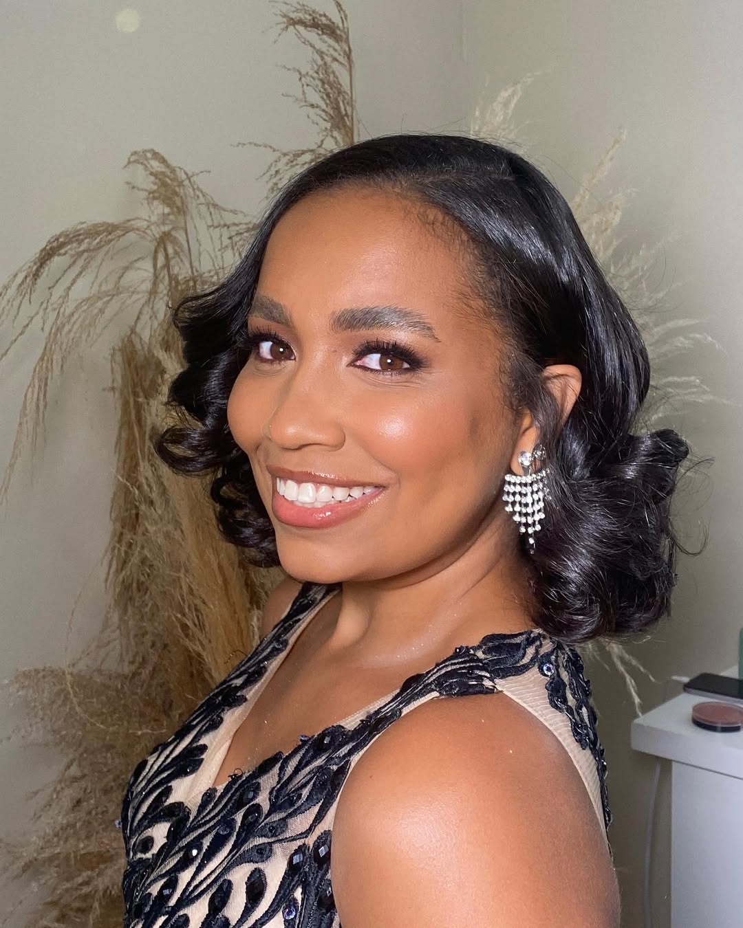 penteado para cabelo cacheado casamento