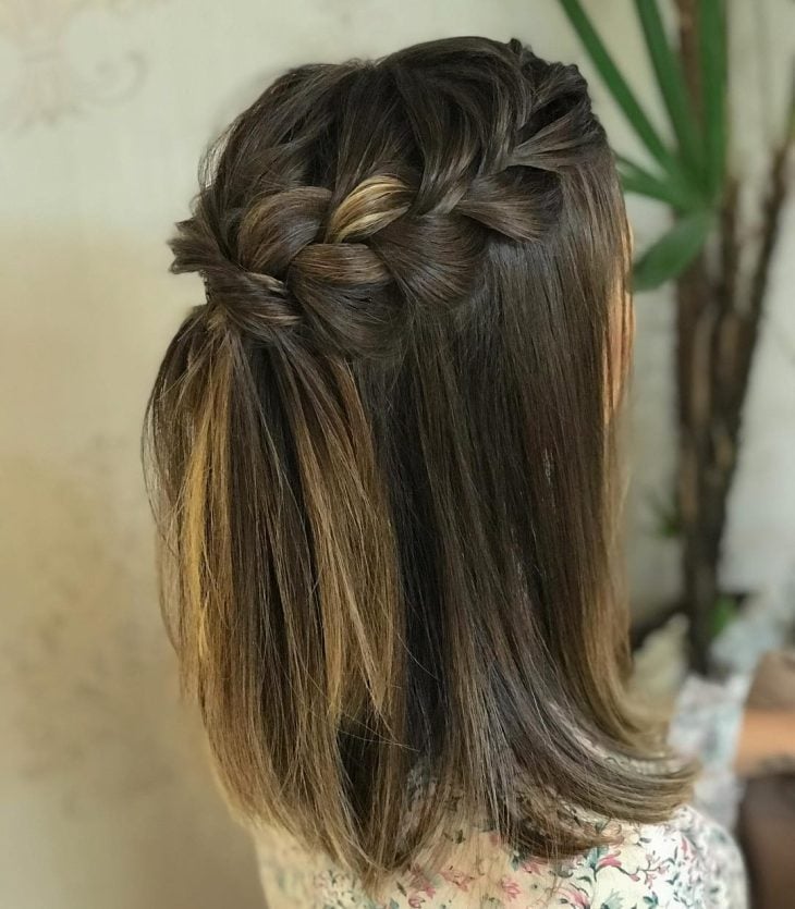 Como Adaptar Penteados para Diferentes Tipos de Cabelo em Festas de 15 Anos