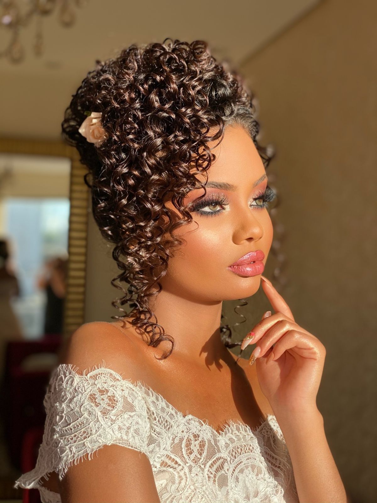 penteados para cabelo cacheado casamento