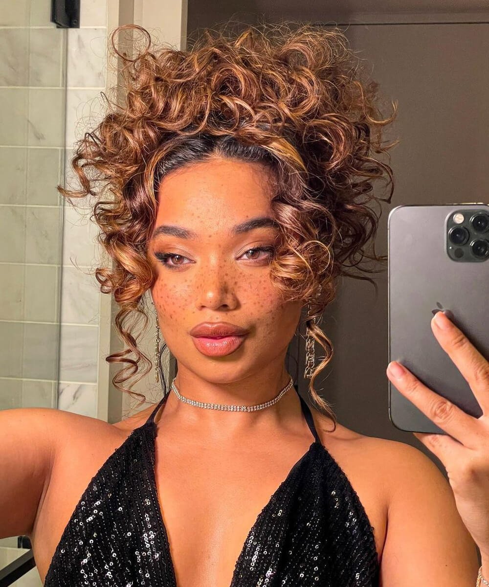 penteados para cabelo cacheado curto dia a dia
