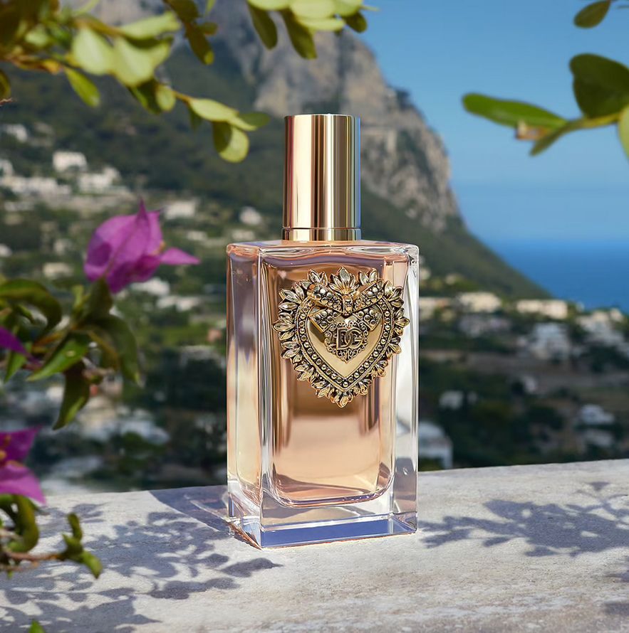 perfume floral amadeirado