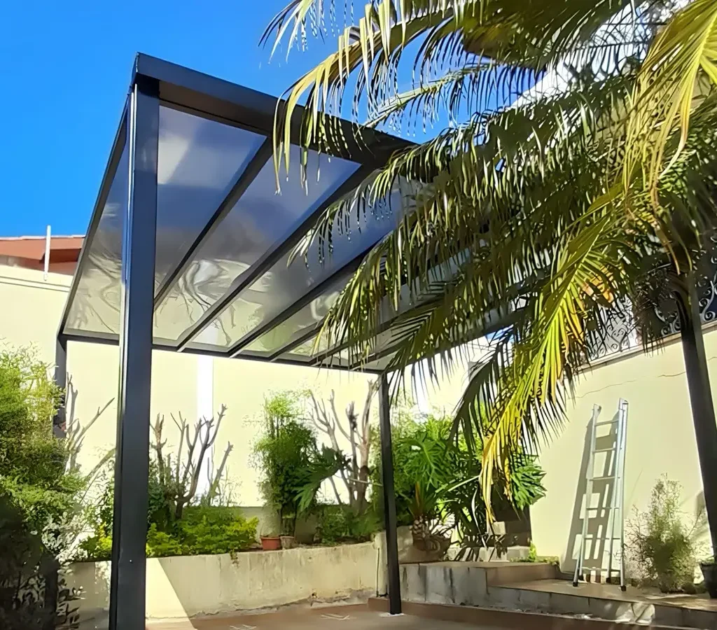 Pergolado com Policarbonato: Vantagens