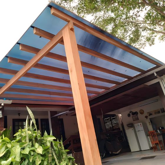 Como Reduzir o Barulho da Chuva em Coberturas de Policarbonato