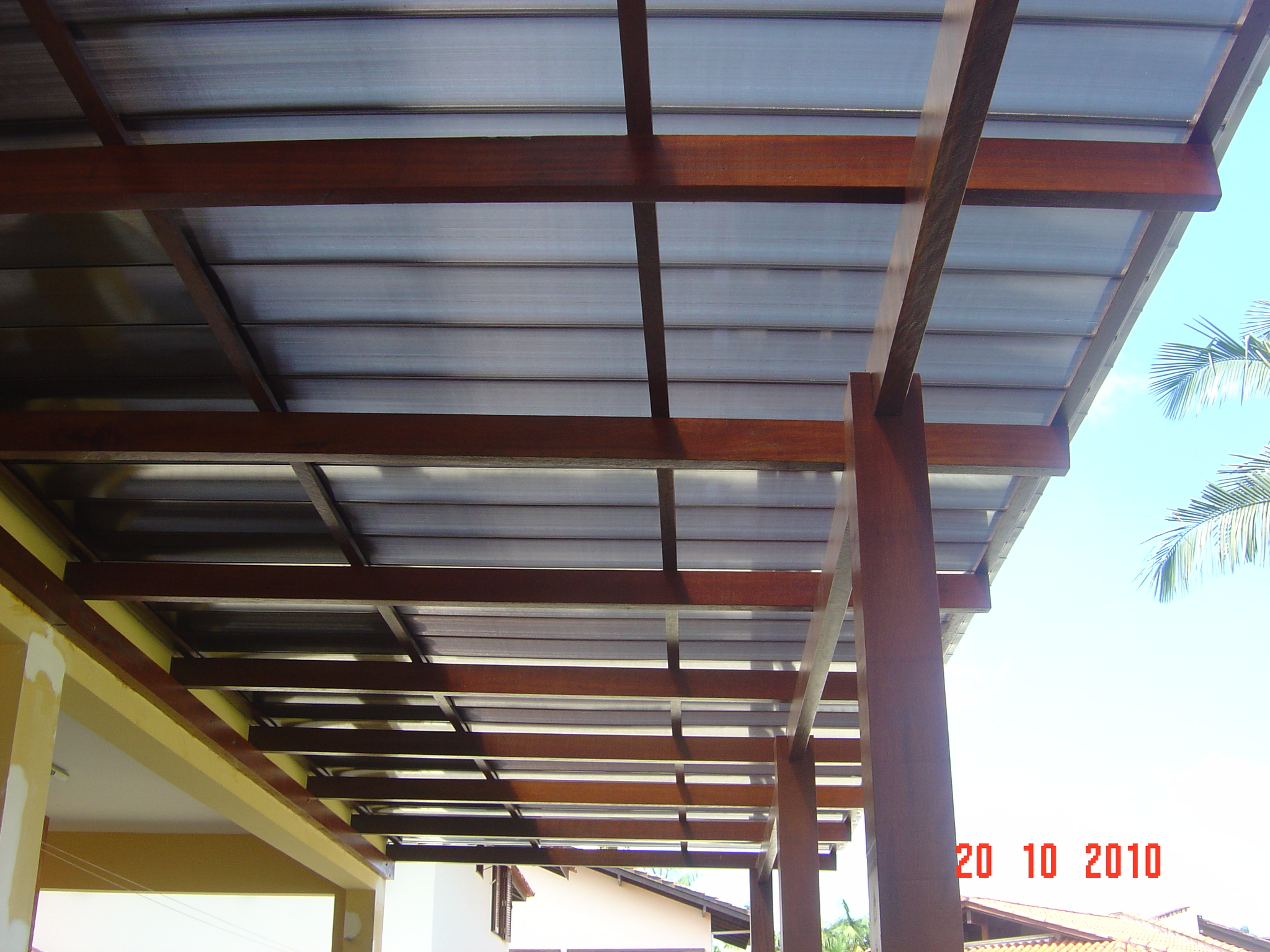 Kits de Policarbonato para Pergolados: Onde Comprar e o que Considerar