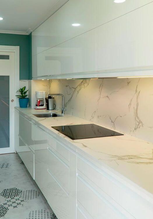 pia com marmore cozinha