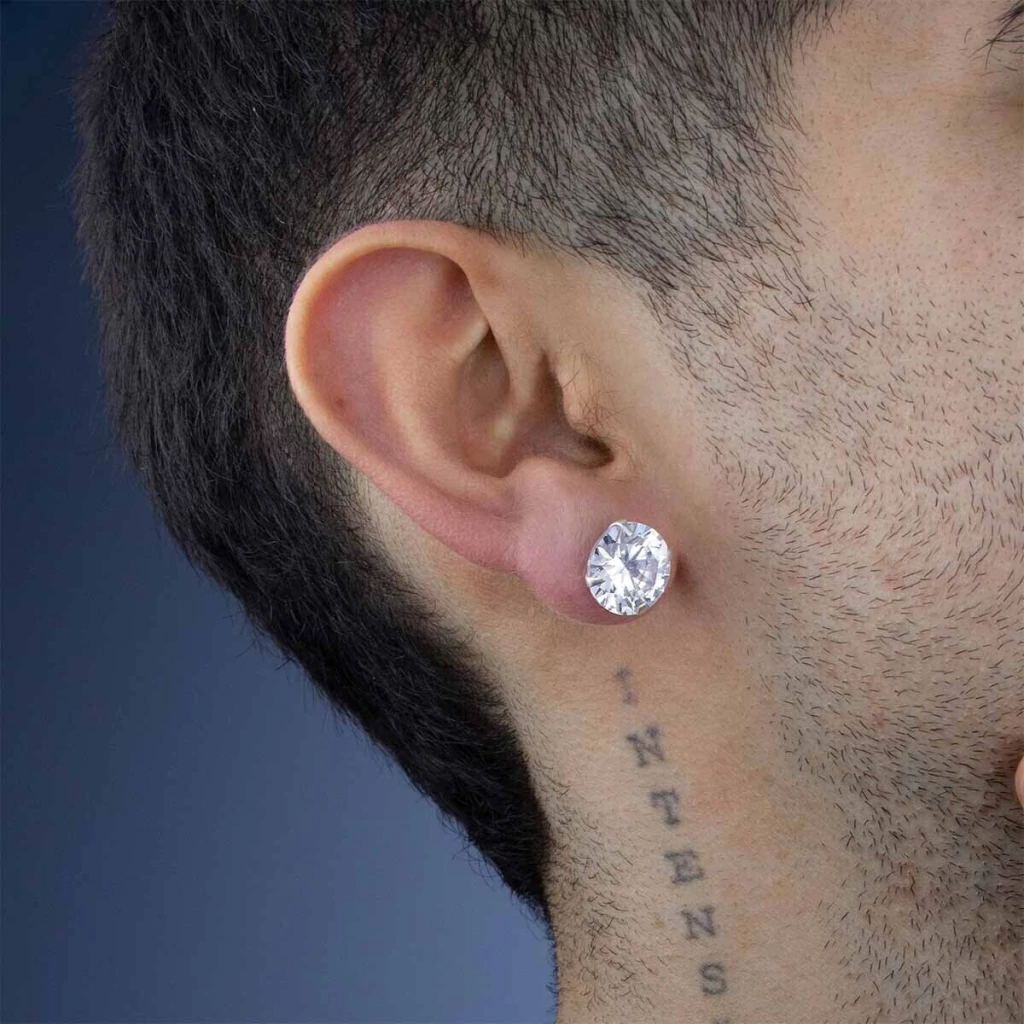 Tipos de piercing na orelha masculina