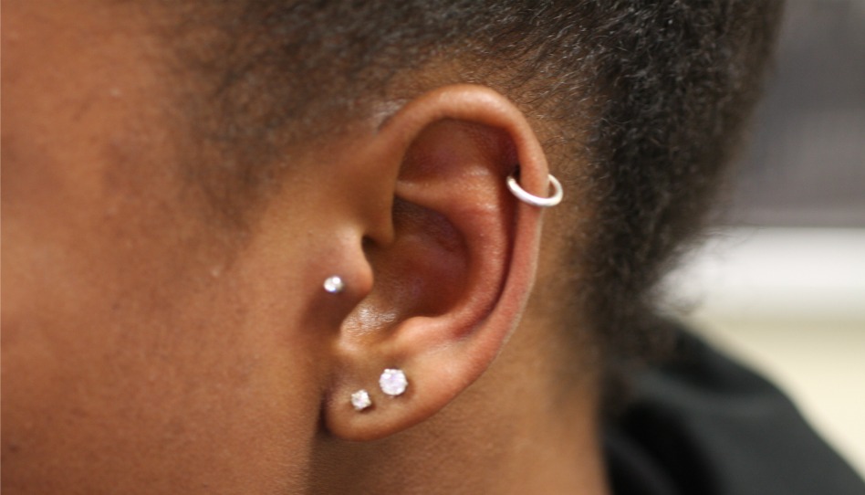 Piercing de pressão masculino