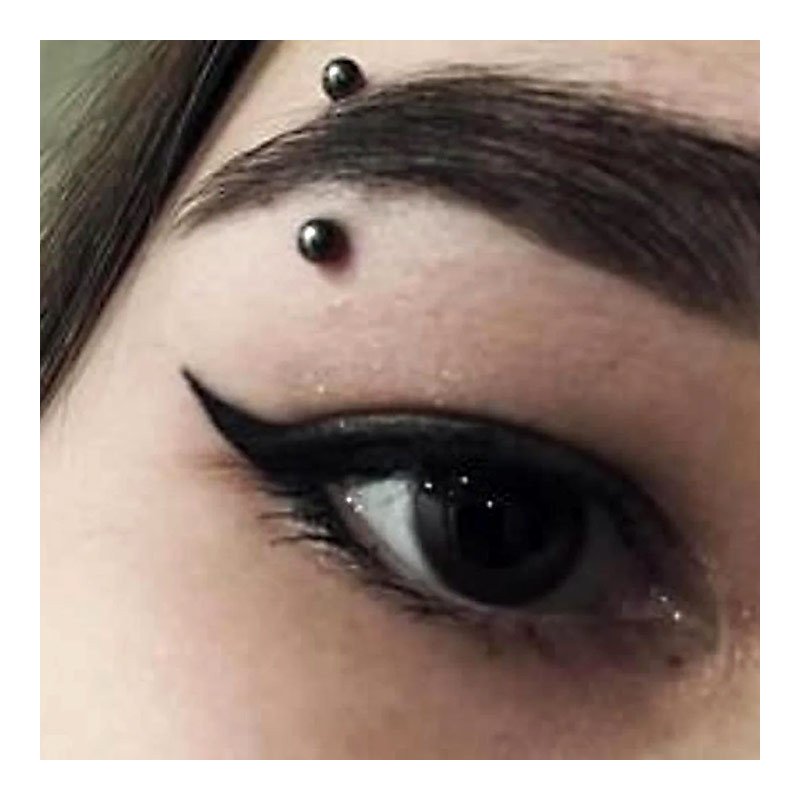 onde fazer piercing na sobrancelha