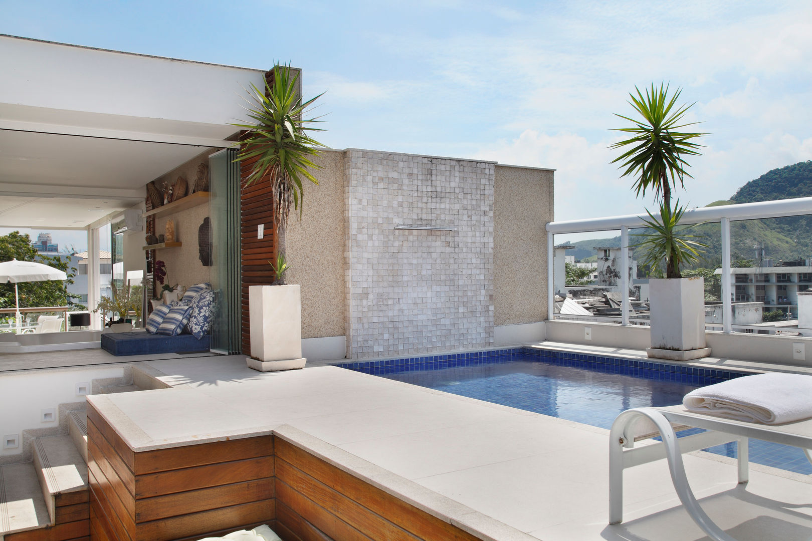 Reforço estrutural: Quando é necessário para instalar uma piscina na laje?