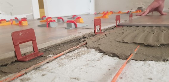 Piso Radiante: Quanto Custa Instalar e Manter o Conforto Térmico?