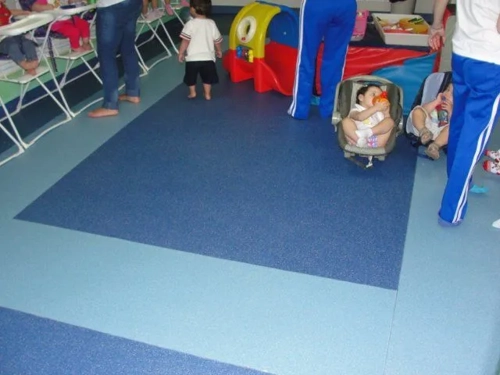 piso para creche