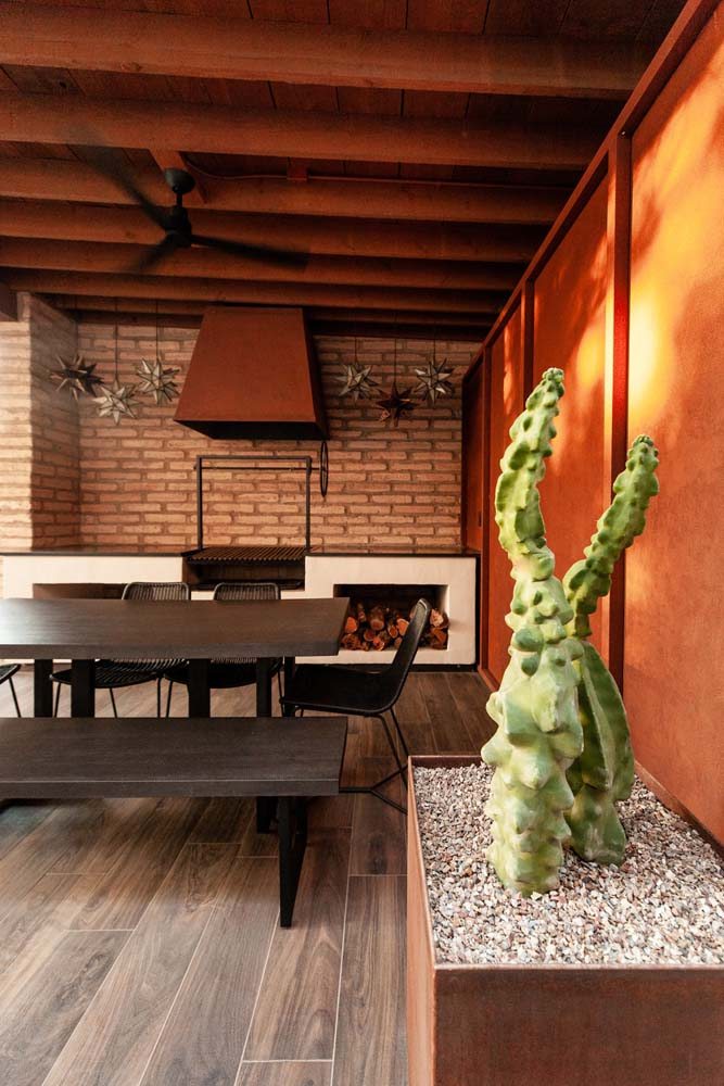 Cimento Queimado ou Microcimento na Edícula: Qual a Melhor Escolha para um Toque Industrial?