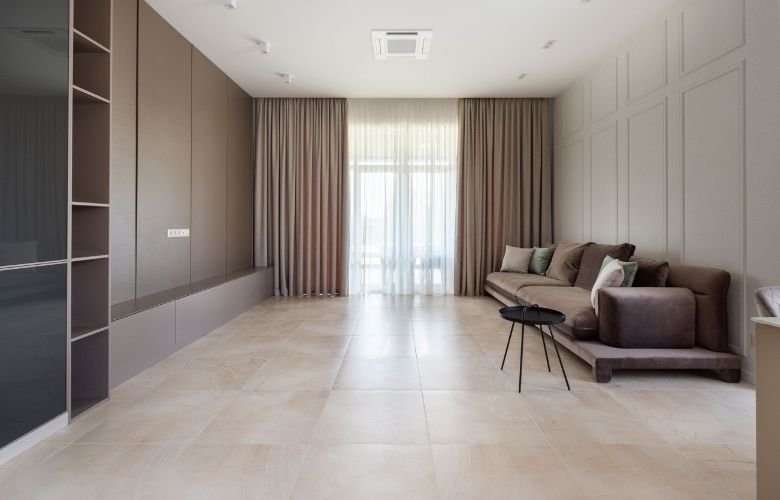Tendências de Cores e Formatos de Piso para Salas Modernas