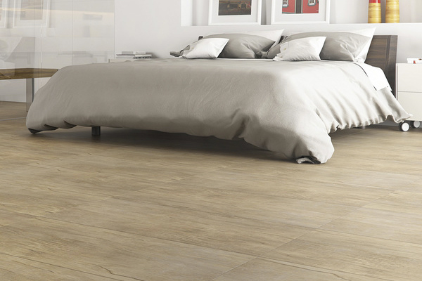 piso porcelanato que imita madeira