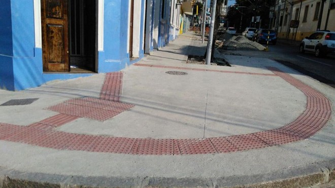 Piso Tátil: Entenda as Normas ABNT NBR 9050 e NBR 16537