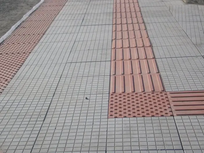 Materiais de Piso Tátil: PVC