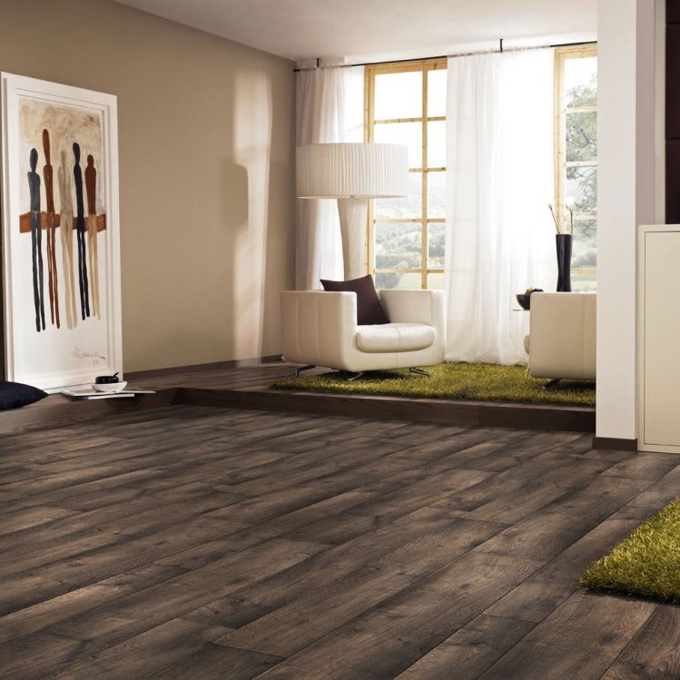 Manutenção e Limpeza do Piso Vinílico em Manta: Dicas Essenciais