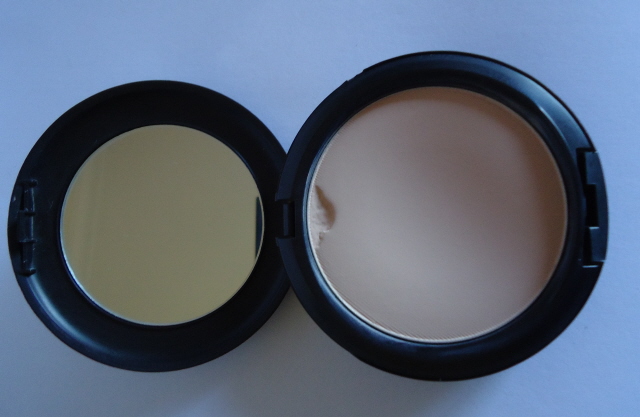 1. Guia Completo: Como Escolher o Tom Perfeito da Base MAC Studio Fix
2. M·A·C Studio Fix Powder Plus: Análise Detalhada da Nova Fórmula
3. Dicas de Aplicação: Transforme sua Pele com a Base MAC Studio Fix
4. Studio Fix vs. Outras Bases em Pó: Qual a Melhor Escolha?
5. Sustentabilidade e Beleza: A Embalagem Refilável da MAC Studio Fix