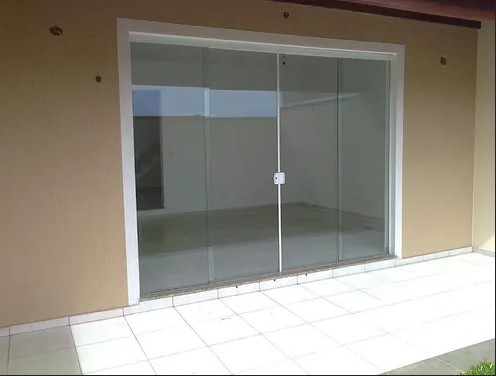 Porta balcão de alumínio branco