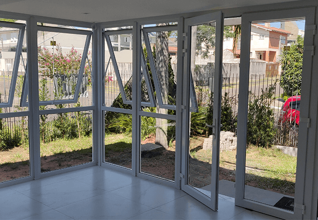 porta com janela