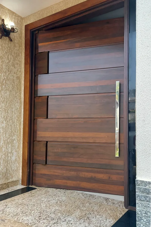 porta pivotante madeira demolição