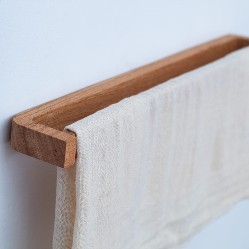 Porta-toalha de bancada vs. parede: qual o melhor para você?