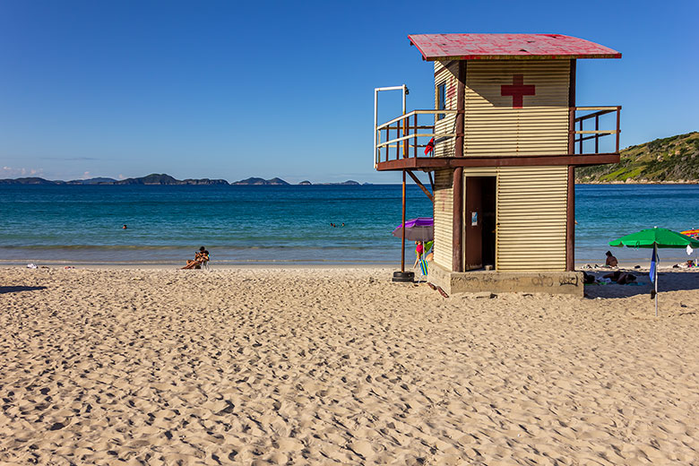 Passeios de Barco em Arraial do Cabo: Melhores Pousadas Próximas ao Cais