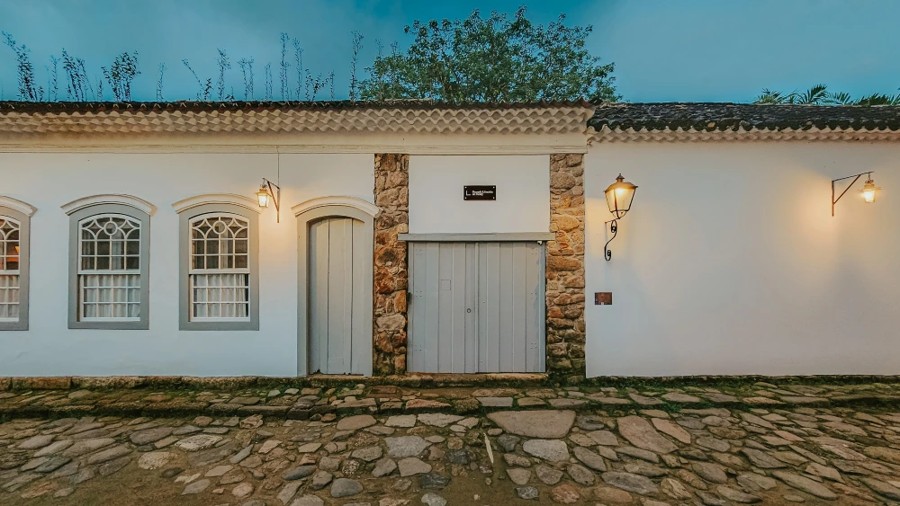 Pousadas com Piscina Privativa em Paraty: Conforto e Exclusividade