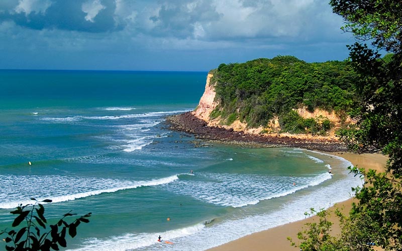 praias para surfar em ubatuba