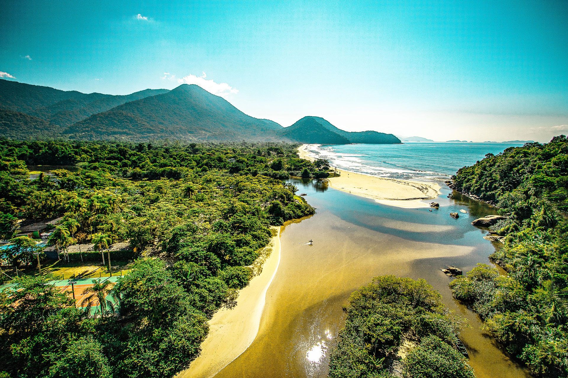 praias para surfar em ubatuba