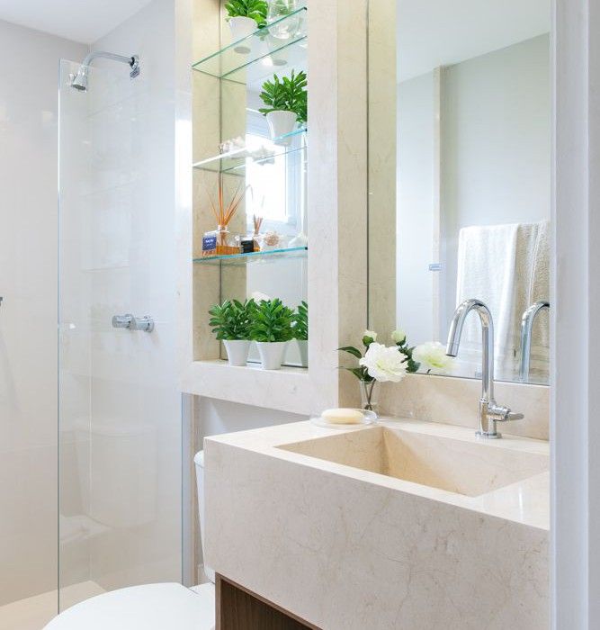 erros comuns ao instalar prateleira de vidro no banheiro