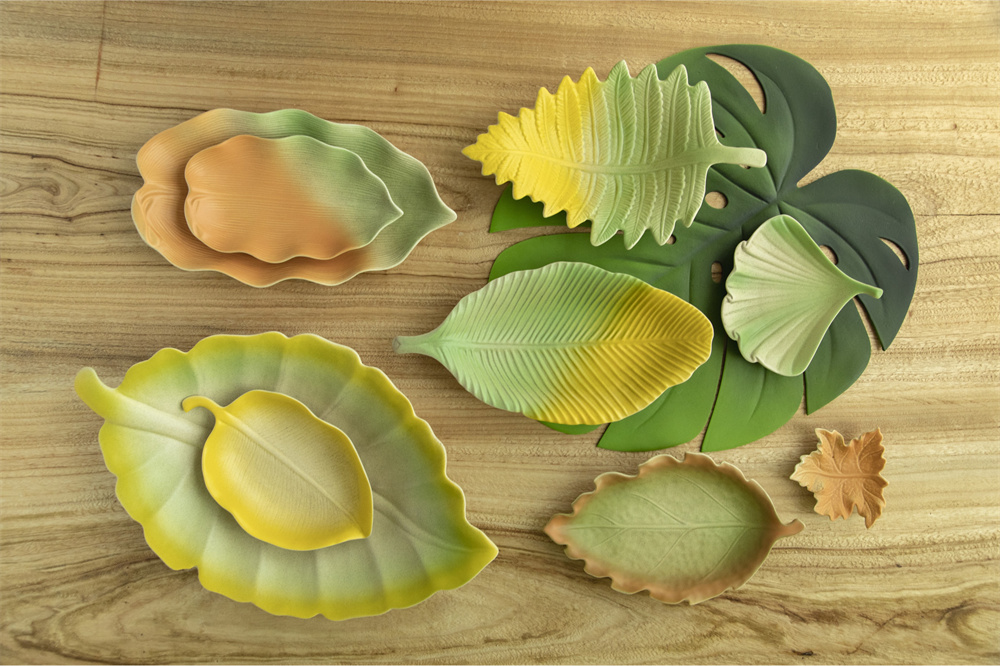 5 ideias de títulos:
1. Guia Completo: Como Criar uma Galeria de Pratos Decorativos na Sua Parede
2. Porcelana vs. Cerâmica: Qual o Melhor Material para Seus Pratos Decorativos?
3. As Melhores Marcas de Pratos Decorativos para um Toque de Luxo em Casa
4. DIY: Dicas Simples para Montar uma Parede de Pratos Única
5. Tendências em Pratos Decorativos: Inspire-se com Estilos e Materiais Modernos