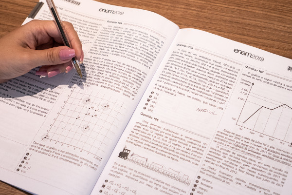 Além do Inep: Conheça as Melhores Plataformas para Resolver Questões do Enem Comentadas