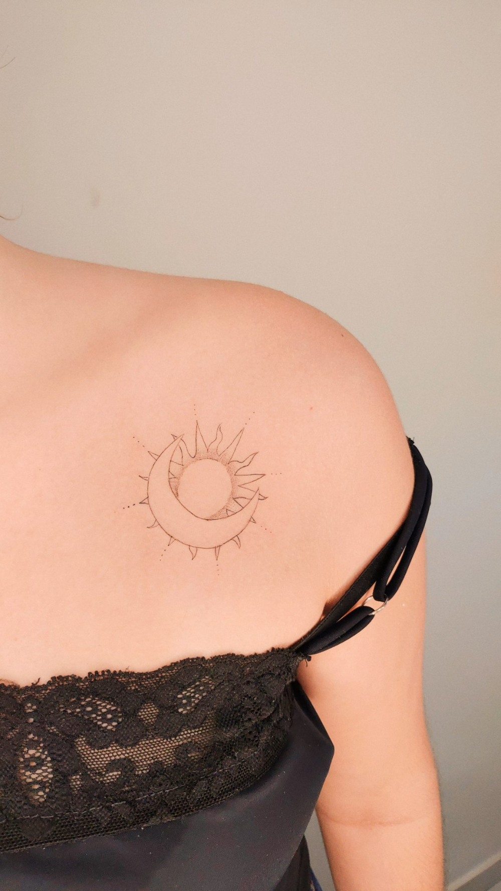 5 Tatuagens de Sol e Lua para Casais: Significados e Inspirações