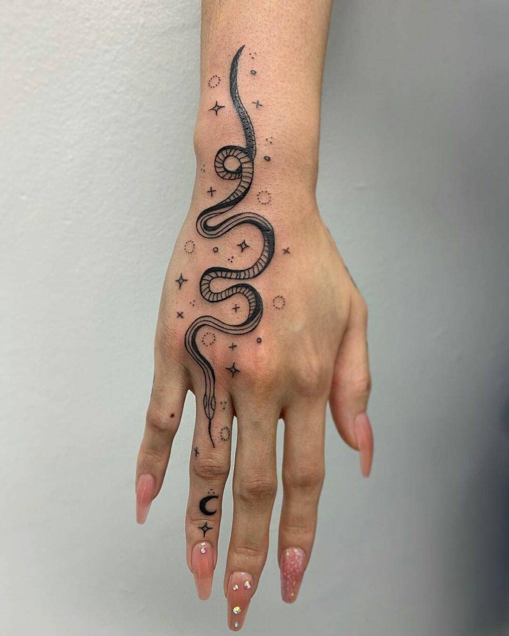 qual o significado de tatuagem de cobra