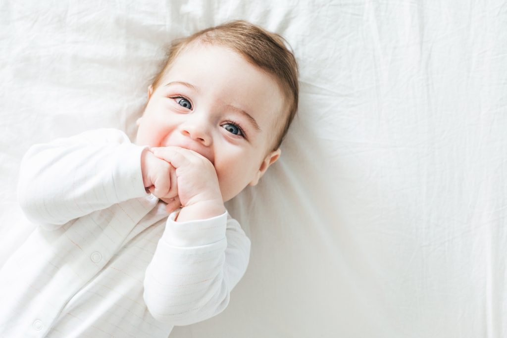 quando o olho do bebe define a cor