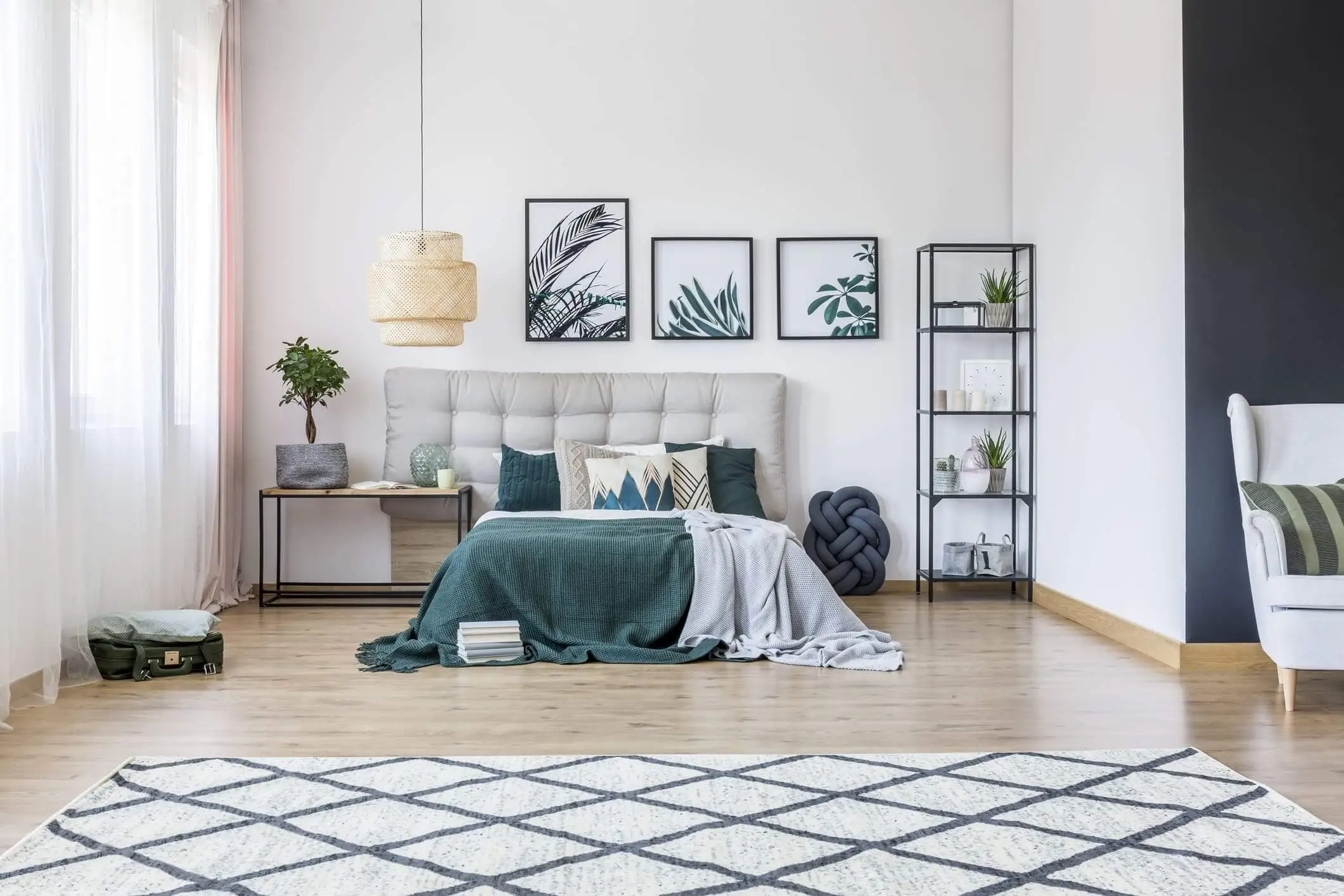 móveis planejados ou prontos quarto cinza