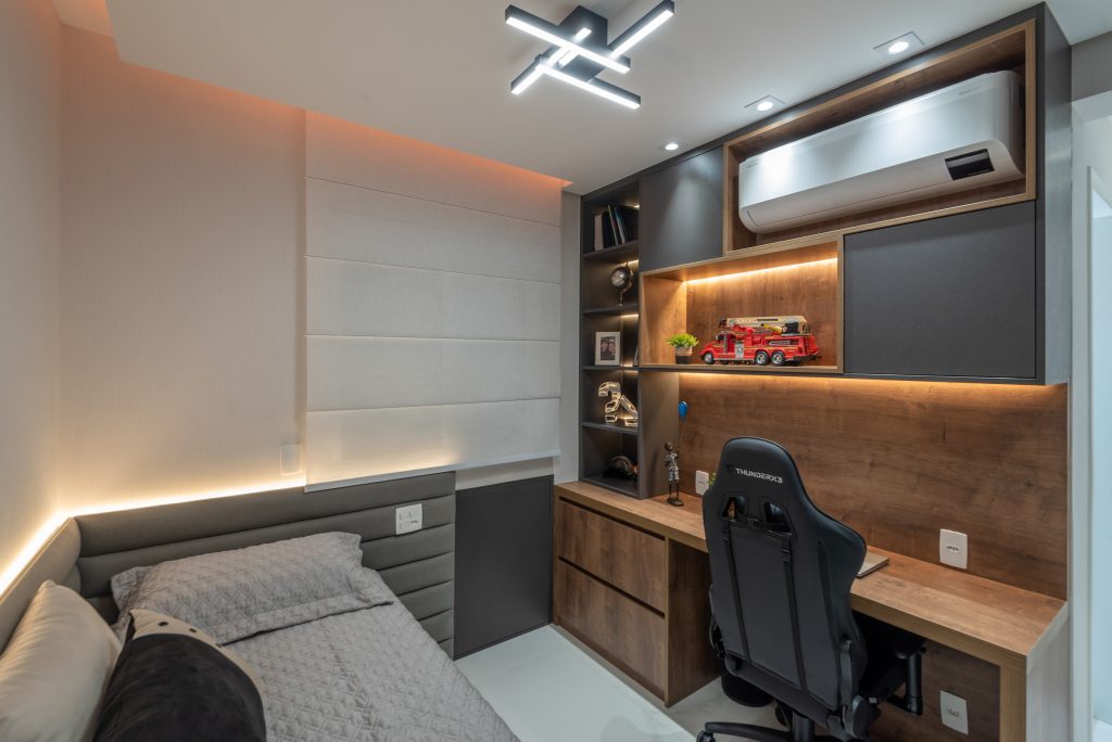 quarto com escritorio