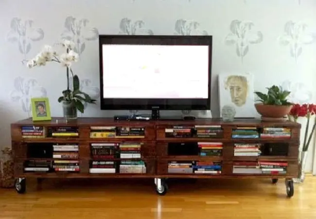 rack pequeno com 2 portas para TV 50 polegadas