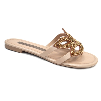 Os detalhes que fazem a diferença nas rasteirinhas Tanara